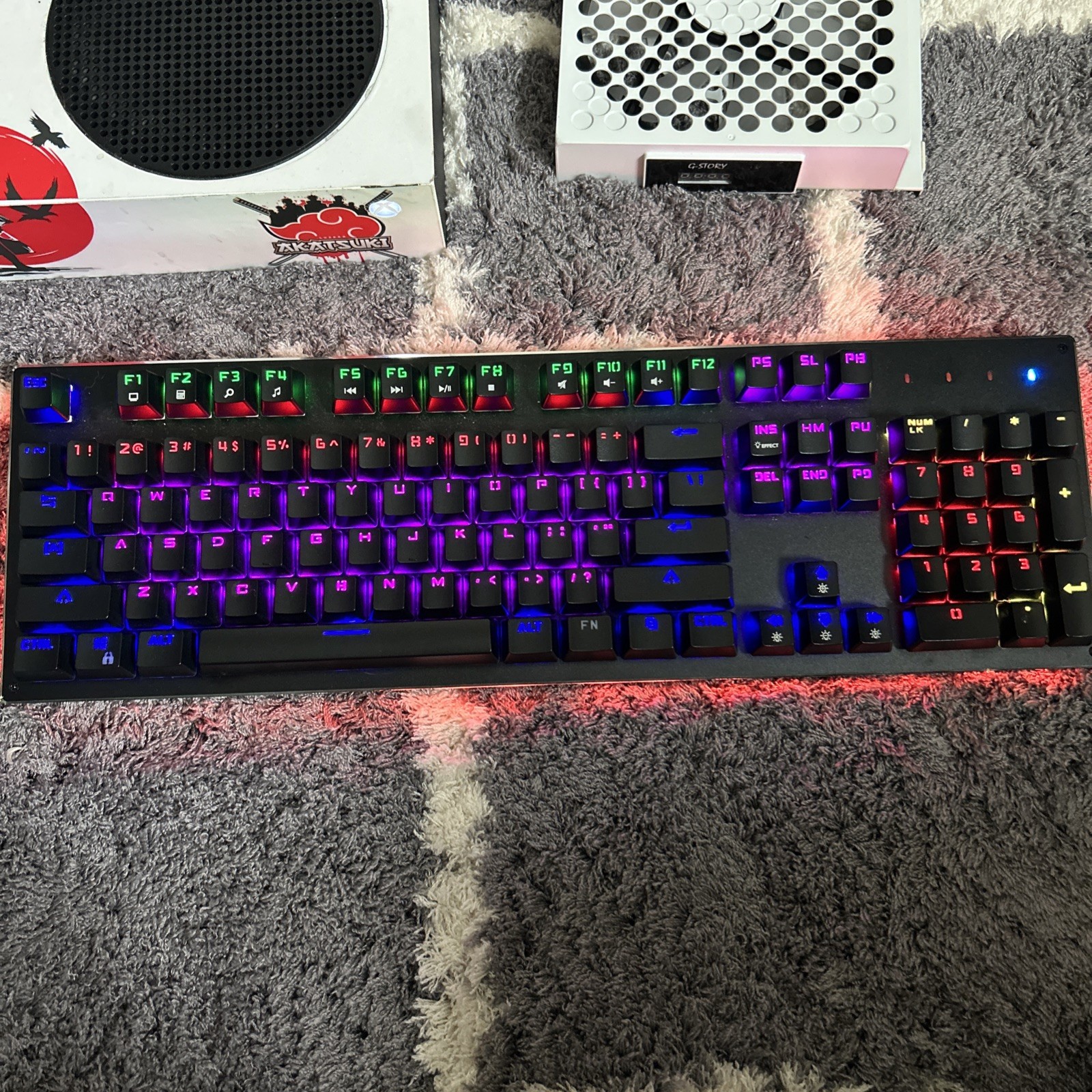 Gaming Keyboard (Clicky Keys) 