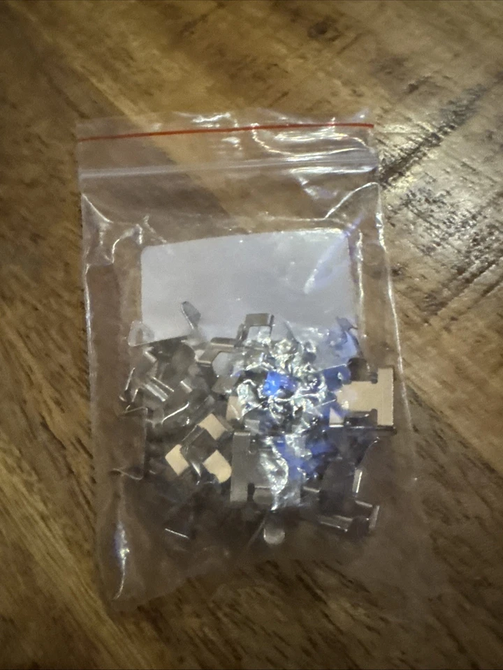 Husqvarna Viking & PFAFF Embroidery Hoop Clips (16 Pk) Sewing Machine 4130702-03 - Image 2 of 3