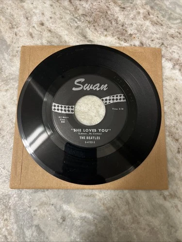The BEATLES 45 “  She Loves You” Swan 4152 No Don’t Drop Out”  Excellent