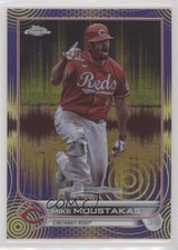 2022 Topps Chrome Sonic Purple & Yellow Pulse Refractor /299 Mike Moustakas 0c6