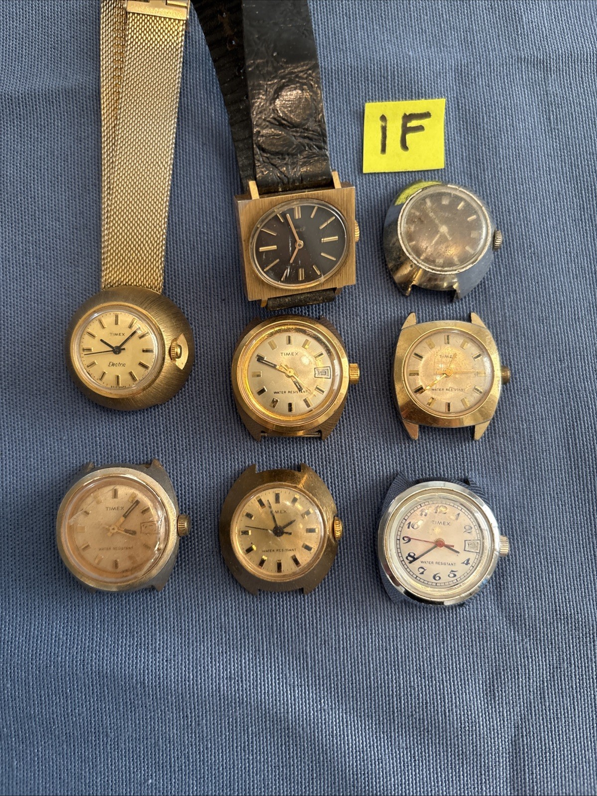 Timex 1F Wristwatches Vintage For Lot Parts - vintagewatches.pk