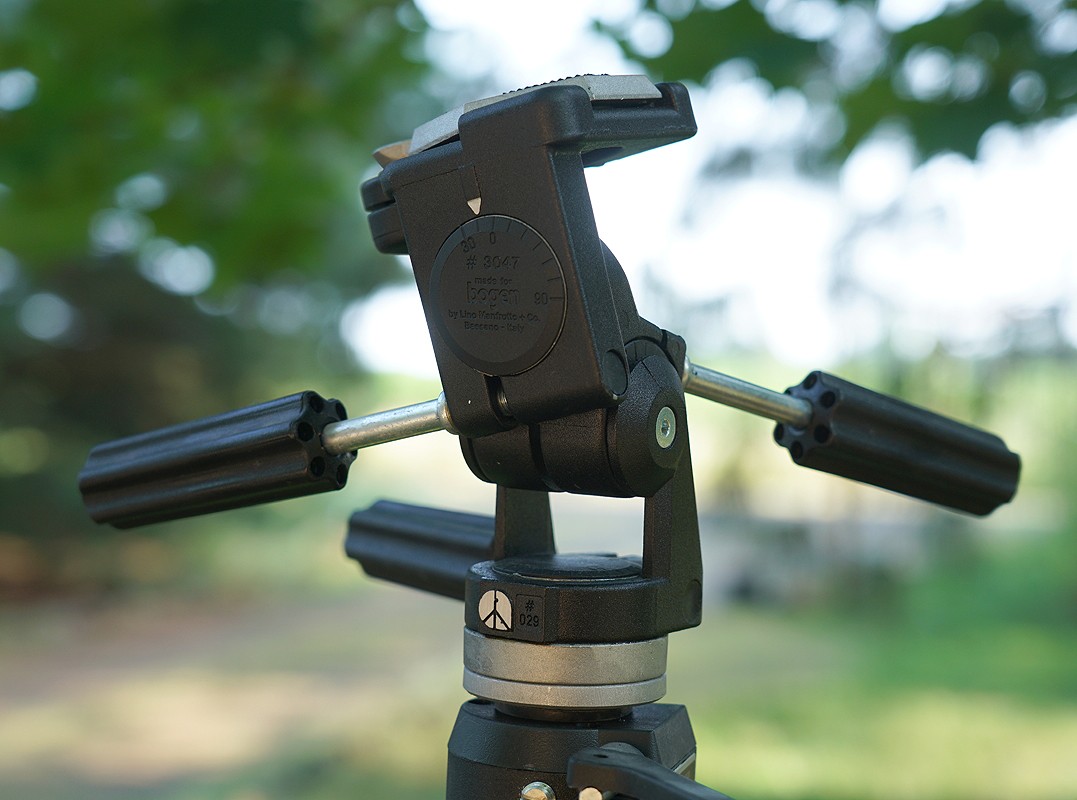 A MANFROTTO BOGEN 3035 TRIPOD WITH 3047 HEAD/225357 | eBay