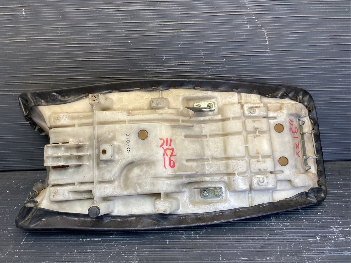 c様 1991 Kawasaki Ninja ZX11 C ZX1100C Seat OEM #1220226 | eBay