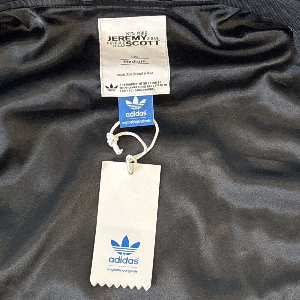 ADIDAS JEREMY SCOTT BONES SKELETON JACKET SZ MEDIUM NEW RARE OBYO