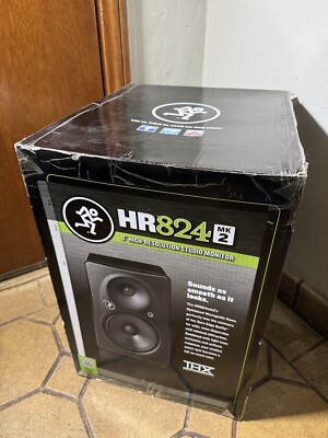 New Mackie HR824mk2 8.75'' 2 Way, High Resolution Studio Monitor Speakers (Black)