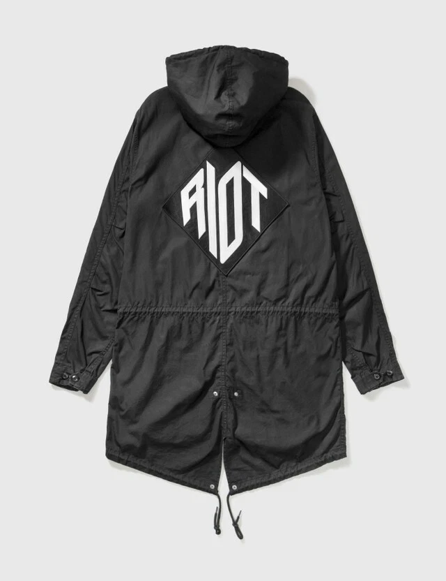 Supreme Riot Fishtail Parka 14SS   Black   Size M   Used   Excellent Condition