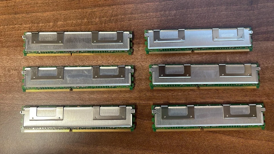 Qimonda HYS72T256420HFA-3S-B 6 x 2GB (12GB) 2Rx4 PC2-5300F Server RAM Memory - Image 2 of 2