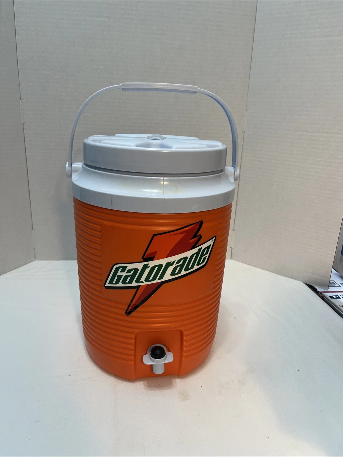 Gatorade 2 Gallon Thermos Dispenser Spout Flip Drink Top Orange Beverage Cooler