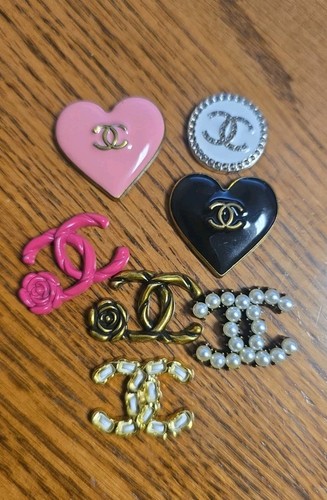 7 Pc Set Chanel Button Charm Zipper Pull