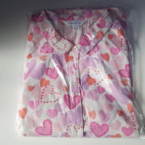 WOMENS XL THE COMPANY STORE Valentines Day HEARTS COTTON PAJAMA SET W/ SHORTS - Picture 1 of 7
