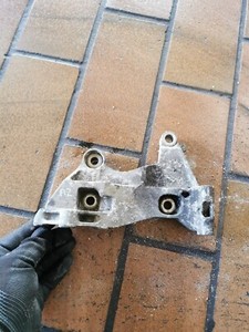 Original Audi A2 8Z 1.4 TDI Aggregatehalter Träger Lichtmaschine 045903143D