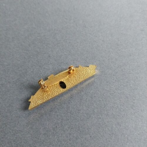 Extraordinary Avon Gold Toned Hat Jacket Lapel Pin - Picture 2 of 2