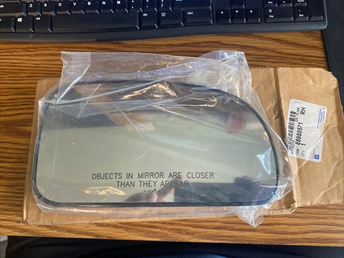 Genuine GM 88980571 02-07 Chevy Trailblazer Mirror Glass Heated Passenger Side 