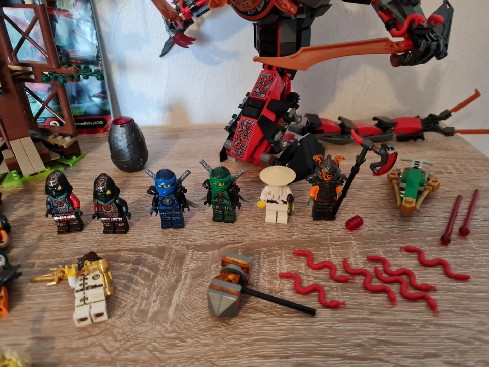 LEGO Ninjago 70626 Dawn of Iron Doom, Foto 4 von 5