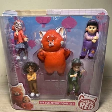 Disney Pixar Turning Red - BFF Collectible Figure Set (5 Pieces)