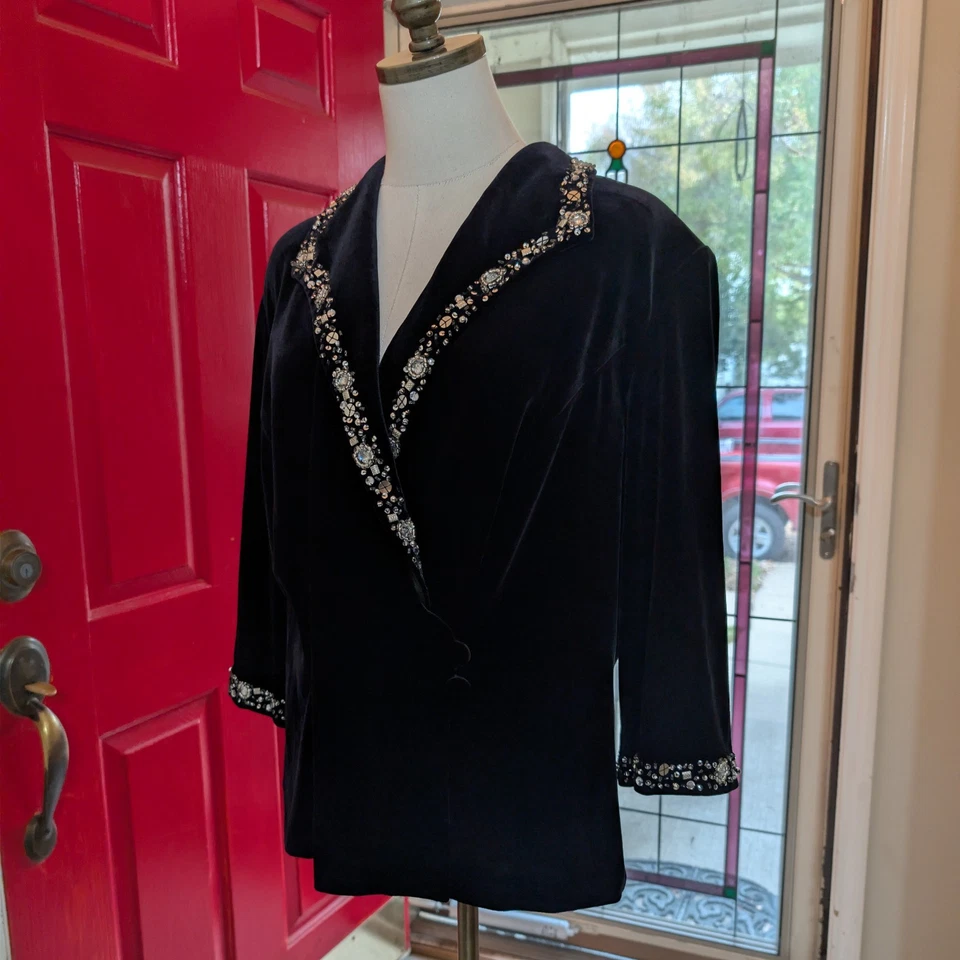 Alex Evenings Special Occasion Embellished Velvet Wrap Jacket Plus Size 1X Black - Image 3 of 4