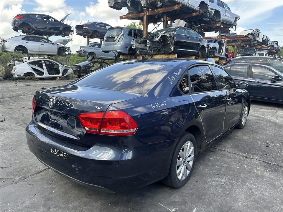 Cierre capó delantero 2012 13 14 15 16 17 18 19 Volkswagen Passat Foto 4 de 4