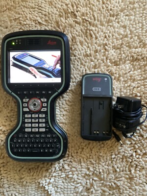 LEICA CS20 FIELD CONTROLLER FOR ROBOTIC AND (Great  condition)