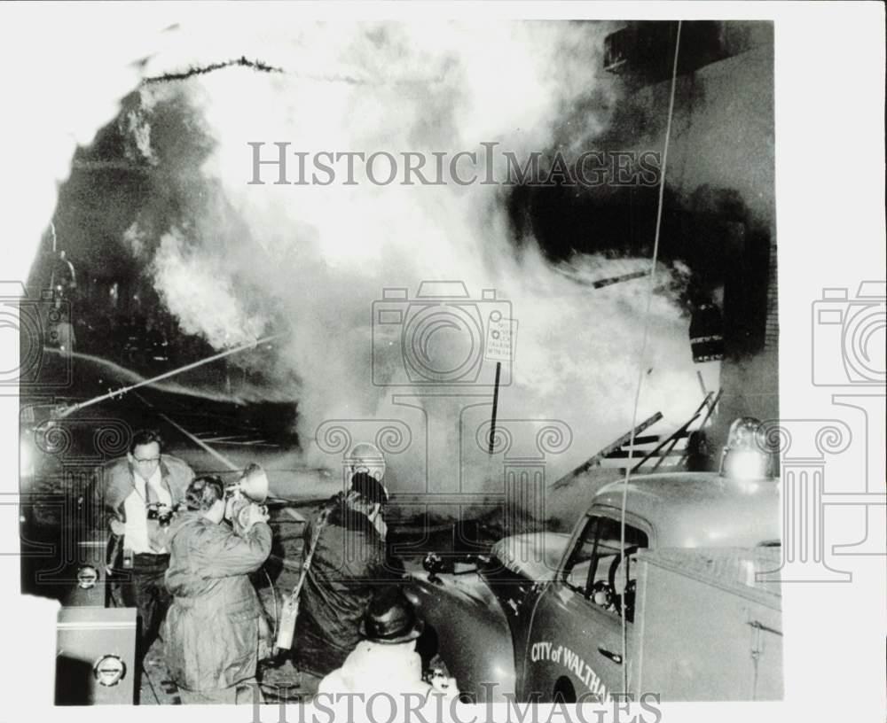 1971 Vintage Press Photo: Dramatic Smoke Billowing from General Alarm Fire at Waltham Building – Historical Moment Captured