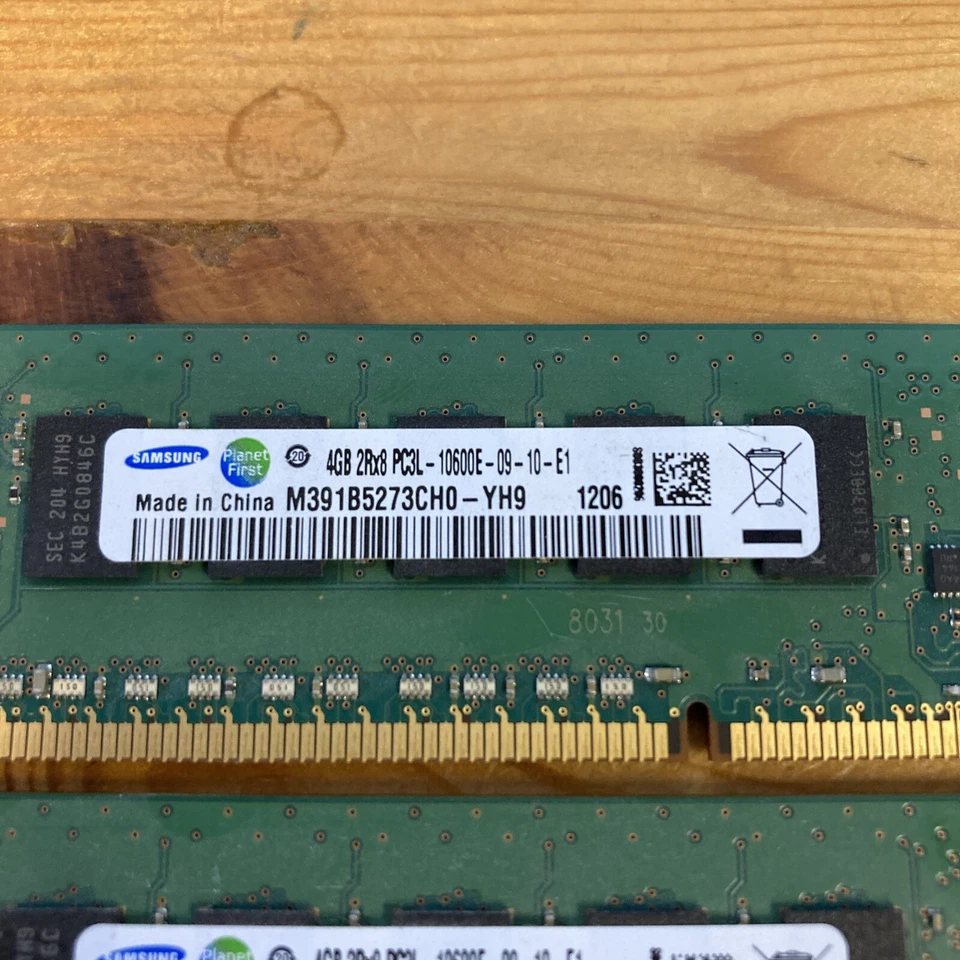 ECC Unbuffered Memory IBM 49Y1422 4GB x1 PC3L-10600E M391B5273CH0-YH9 DIMM 240p - Image 3 of 4