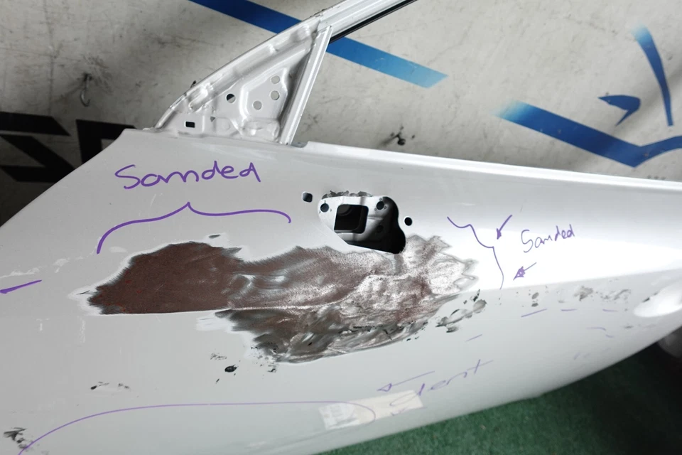 con 1 abolladura 2014 2015 2016 2017 LEXUS IS250 IS300 PUERTA DELANTERA IZQUIERDA DEL CONDUCTOR FABRICANTE DE EQUIPOS ORIGINALES AY29788 Foto 4 de 4