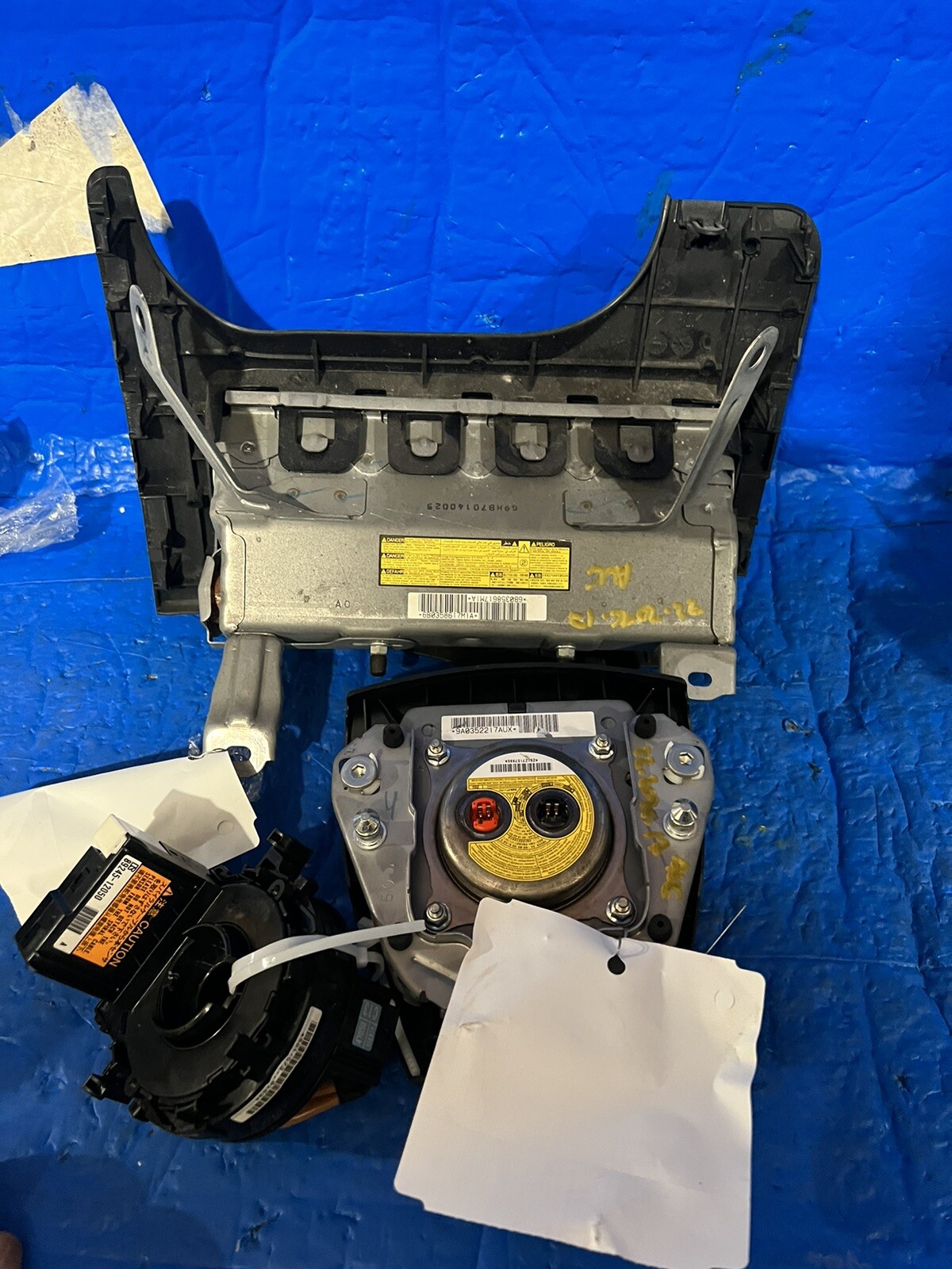 201620172018 Toyota Prius C Drive Wheel & Drive Knee Airbag eBay