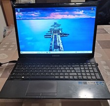 Samsung Laptop NP300E5C Intel Core i3-2328M CPU 2,2 GHz 15,6 Zoll Matt