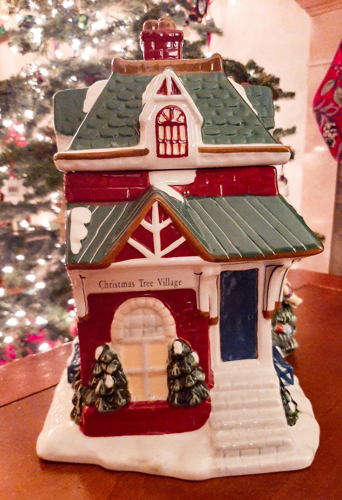 Spode Christmas Tree Village Collection Train Station Ceramic Cookie