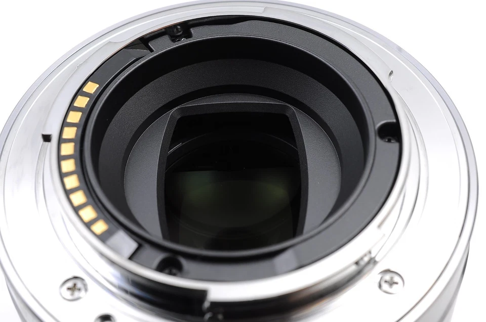 Sony E 30mm F/3.5 Macro Lens for E Mount SEL30M35 Original Box -Near Mint- - Image 3 of 4