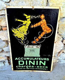 Accu DININ Auto Carton Publicitaire Jean D’Ylen. No Plaque Émaillée Automobilia
