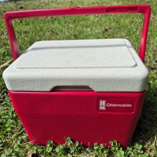 Vtg Oldsmobile Igloo Little Playmate Red Cooler Dealership Promo General Motors