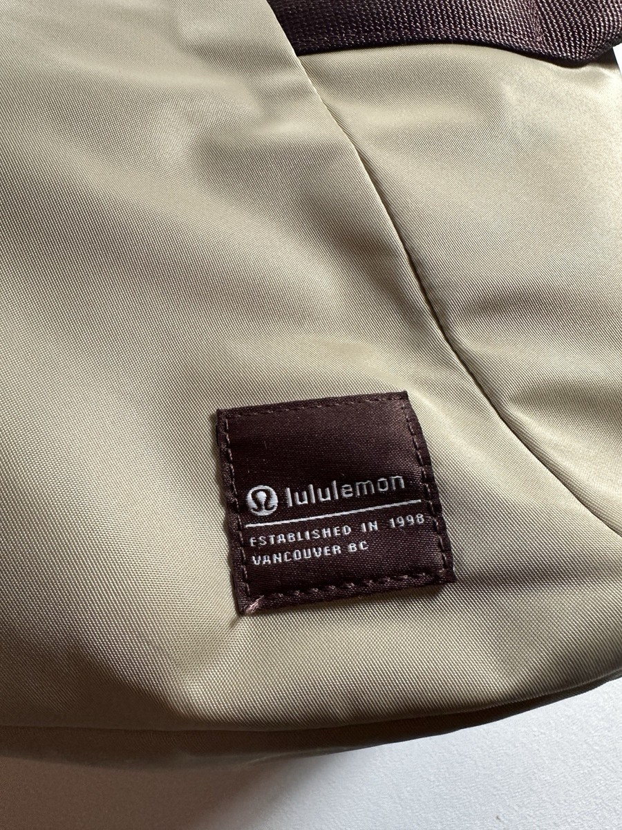 all day essentials tote bag lululemon Lululemon All Day Essentials Tote Bag 26L Tan & Brown Overnighter Gym