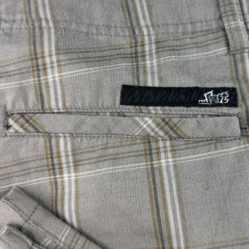 Y2K Lost Enterprises Skater Shorts OG Eyeball Logo Classic 2000s Style Plaid - Picture 2 of 17