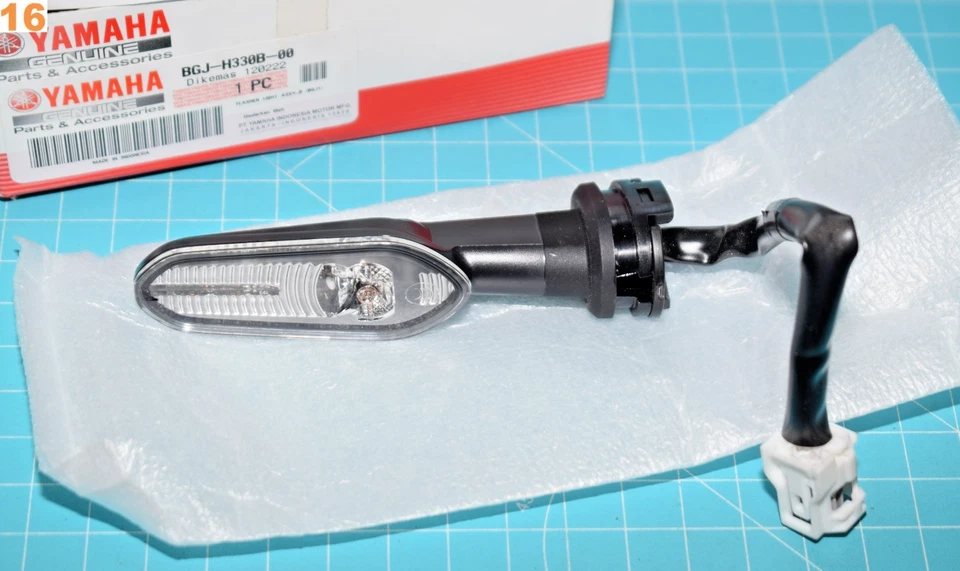 clignotant avant droite Yamaha BGJ-H330B-00 pour MT25 MT03 de 2022/2025 Neuf - Photo 1/1