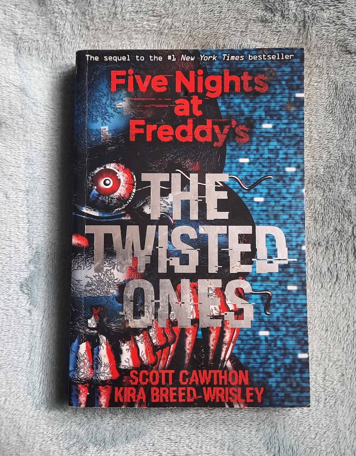 Five Nights at Freddy's: The Twisted Ones by Scott Cawthon, Kira Breed-Wrisley
