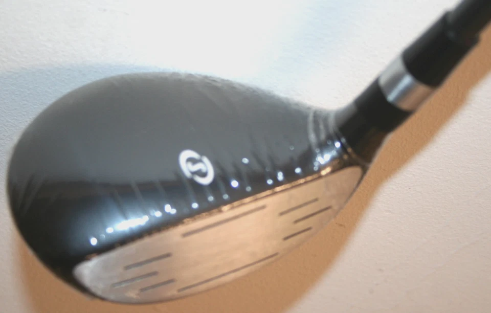 Spalding Tour 2 irons 6-SW + 4 hybrid with regular flex shafts BRAND NEW - Image 4 of 4