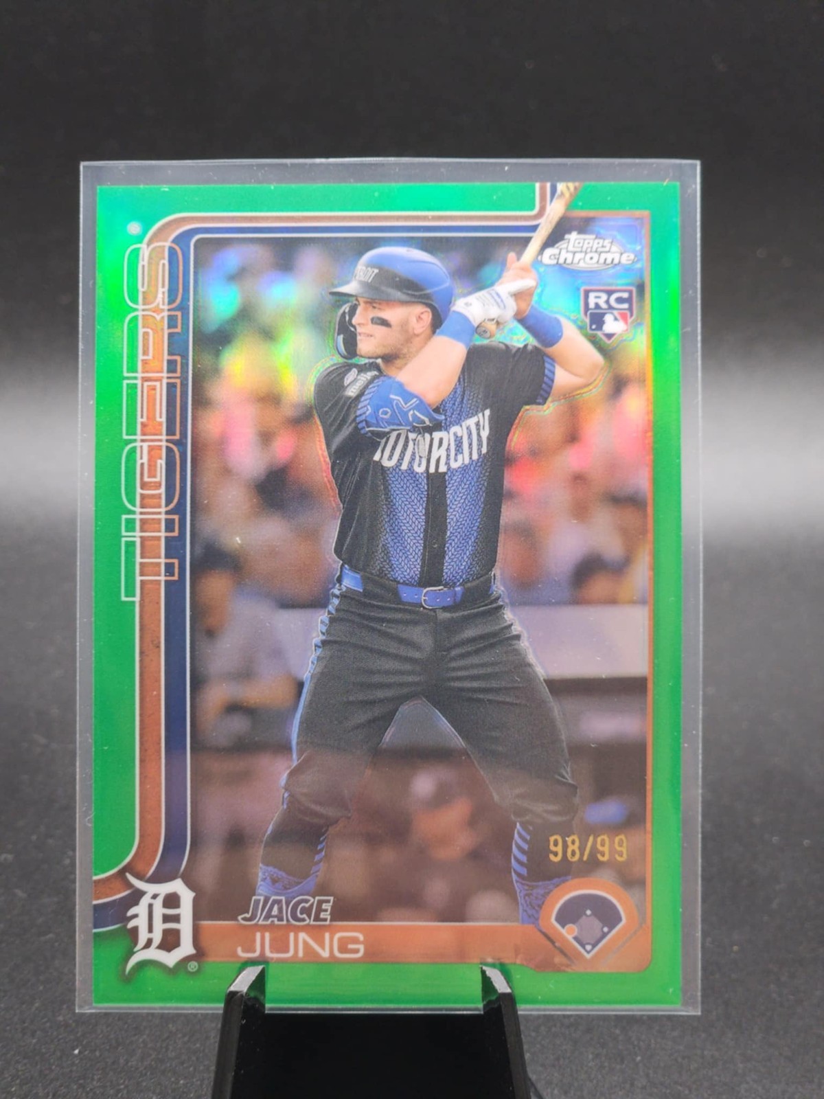 2025 Topps Chrome - Jace Jung (#225) Green Refractor /99 RC
