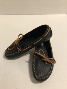 minnetonka navy blue moccasins