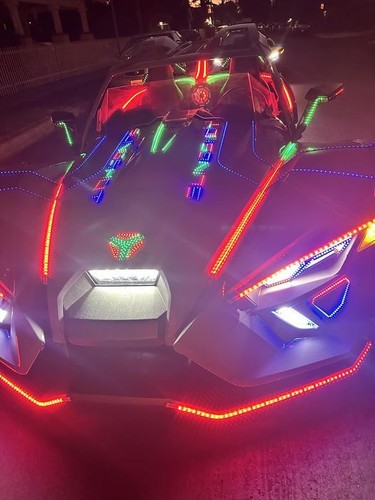 8PCS 4FT CHASING Attractive Dream Color IP68 APP +Remote Slingshot Lights Strips - Picture 8 of 12