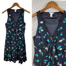 I love h81 Dress size Small Knee Pinup Retro fit flare Floral Print Tie Front