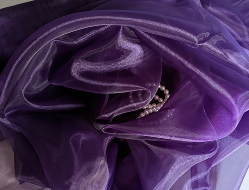 Spiegel Organza Pflaume 59", Meterware. Shinny transparenter Organza. Swatches vorhanden. - Bild 7 von 8