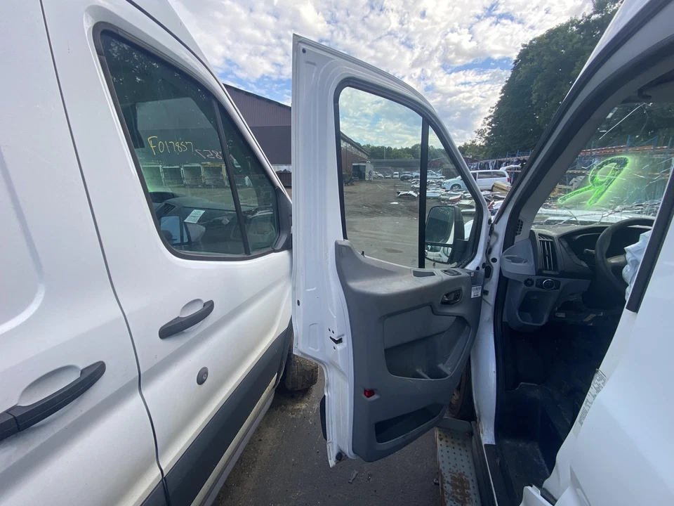 (SOLO PICKUP LOCAL) 15 16 17 18 19 20 21 22 23 FORD TRANSIT 350 puerta delantera izquierda Foto 4 de 4