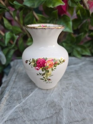 Vintage Royal Albert Old Country Roses Knospenvase H4'' Öffnung 2'' Montrose Form