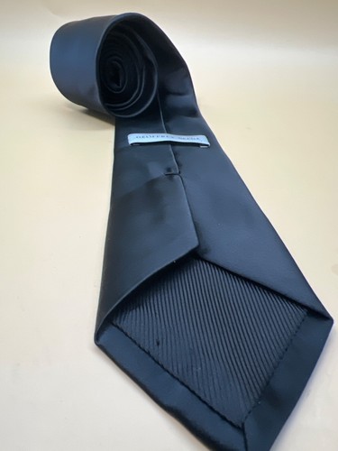 Geoffrey Beene Black Tie 57" x 3.25" - Picture 2 of 3