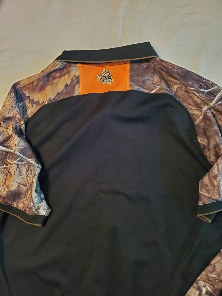 Polo Legendary Whitetails Pro Hunter Performance para hombre mediano negro - marrón roble musgo Foto 4 de 4