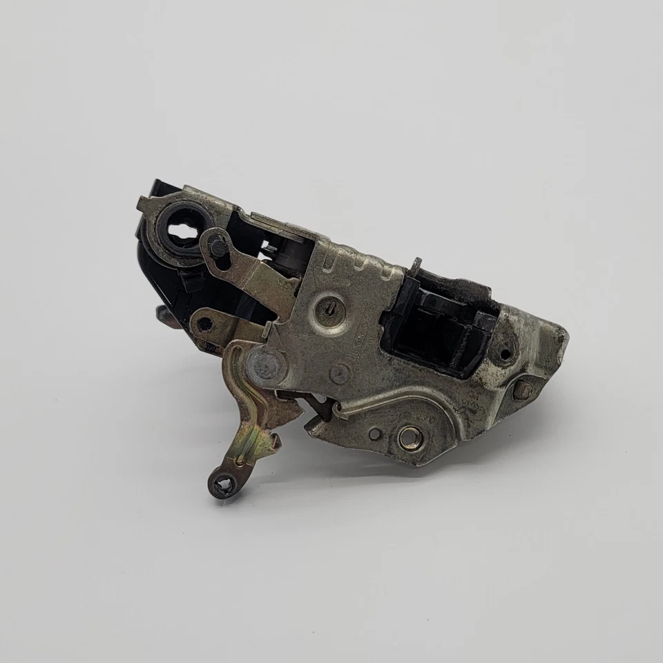 Actuador de cierre de puerta delantero derecho OEM Mercedes W124 300TD 300E sedán Foto 4 de 4