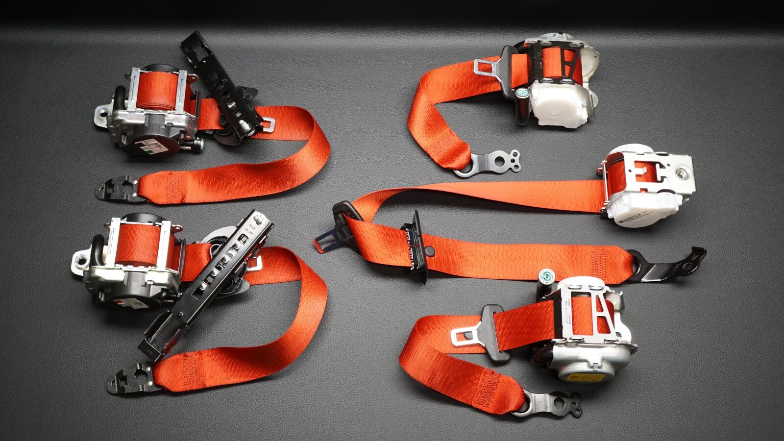 OEM MERCEDES BENZ W205 X253 C43 C63 AMG FRONT & REAR SEAT BELTS IN RED