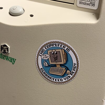 Il Schermo Di Un Vecchio Retrò Pc Nel Il Y2k Stile. Sfondo Retrò Onda E Onda Di Vapore Viola Vintage Computer Interfaccia Vettoriale - Foto 5