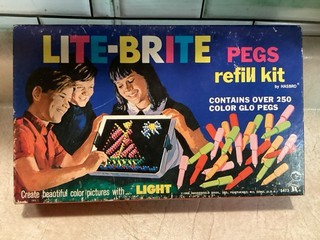Hasbro Lite Brite Pegs Refill Kit 437 Pieces No. 5455 Vintage 1968 with 8 colors