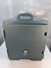 Cambro 300MPC Front-Load Food Pan Carrier Light Blue